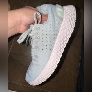 NOBULL Trainer Light Gray/pink Athletic Shoes